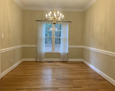 3310 Middlebrook Court - Photo Thumbnail 3