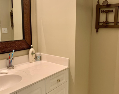 3310 Middlebrook Court - Photo Thumbnail 16