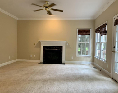 3310 Middlebrook Court - Photo Thumbnail 8