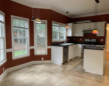 3310 Middlebrook Court - Photo Thumbnail 6