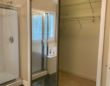 3310 Middlebrook Court - Photo Thumbnail 13