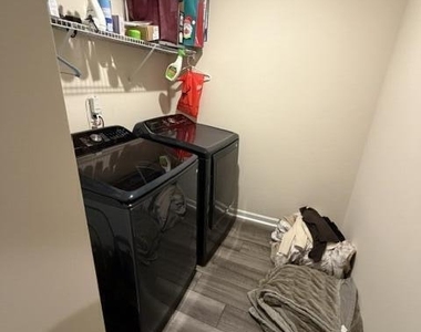 3509 Arctic Brook Street - Photo Thumbnail 18