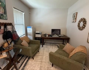 3509 Arctic Brook Street - Photo Thumbnail 5