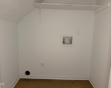 6221 Tributary Drive - Photo Thumbnail 7