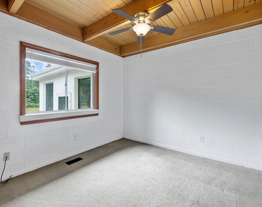 2118 Timberlake Drive - Photo Thumbnail 13