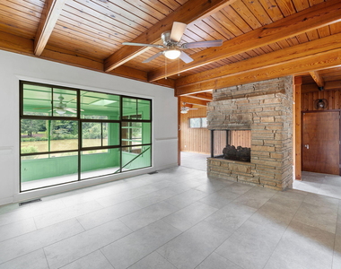 2118 Timberlake Drive - Photo Thumbnail 4