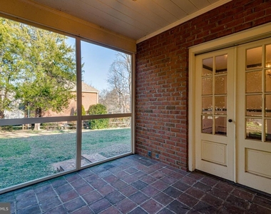 901 Janneys Lane - Photo Thumbnail 18