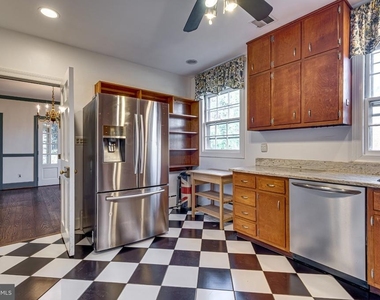 901 Janneys Lane - Photo Thumbnail 23