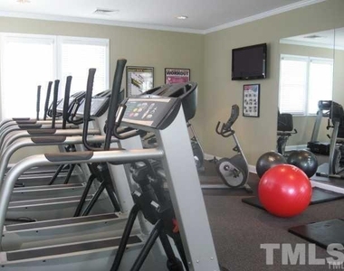 10118 Knotty Pine Lane - Photo Thumbnail 33