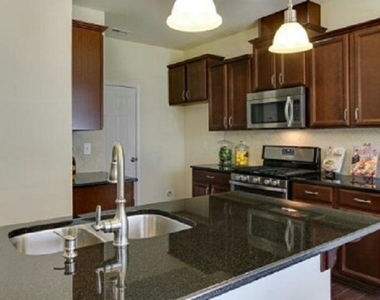 10118 Knotty Pine Lane - Photo Thumbnail 12