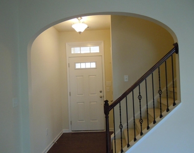 10118 Knotty Pine Lane - Photo Thumbnail 6