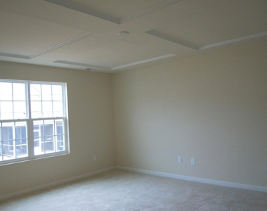 10118 Knotty Pine Lane - Photo Thumbnail 24