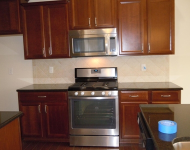 10118 Knotty Pine Lane - Photo Thumbnail 14