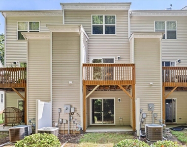 8751 Cypress Grove Run - Photo Thumbnail 30