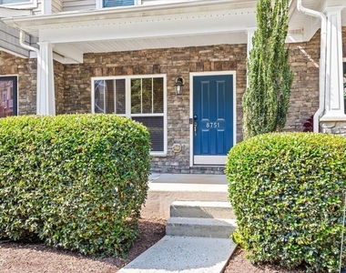 8751 Cypress Grove Run - Photo Thumbnail 2