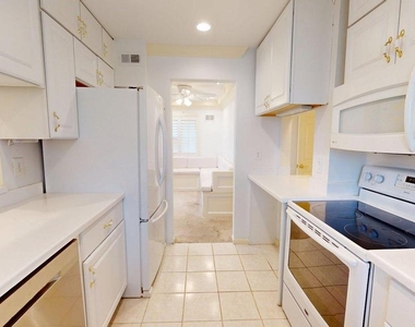 4145 21st Road N - Photo Thumbnail 5