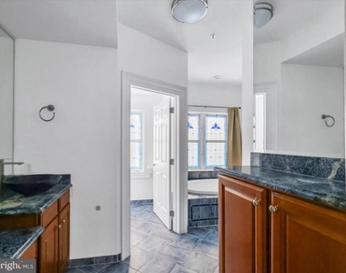 1335 N 14th Street N - Photo Thumbnail 14