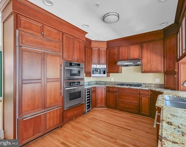 1335 N 14th Street N - Photo Thumbnail 23