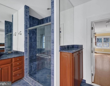 1335 N 14th Street N - Photo Thumbnail 57