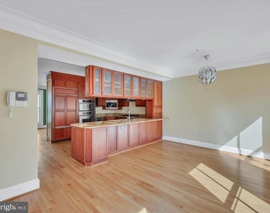 1335 N 14th Street N - Photo Thumbnail 25
