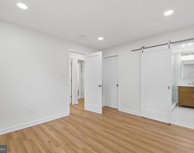 1545 11th Street S - Photo Thumbnail 9