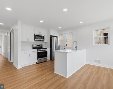 1545 11th Street S - Photo Thumbnail 6