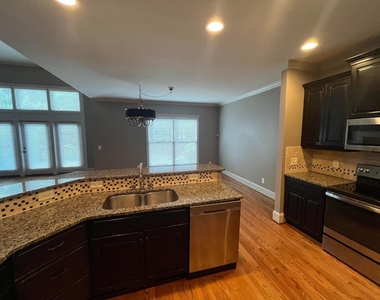 8012 Lloyd Allyns Way - Photo Thumbnail 7