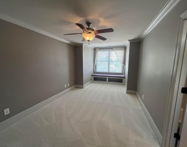 8012 Lloyd Allyns Way - Photo Thumbnail 18