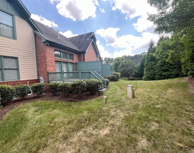 8012 Lloyd Allyns Way - Photo Thumbnail 2