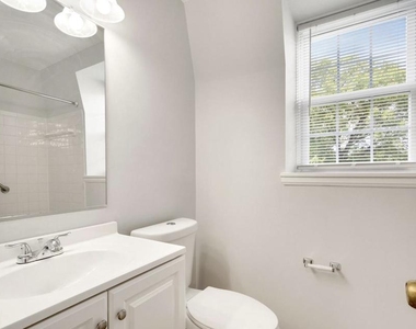 3008 S Abingdon Street - Photo Thumbnail 13