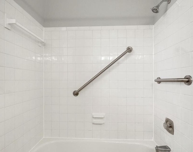 3008 S Abingdon Street - Photo Thumbnail 14