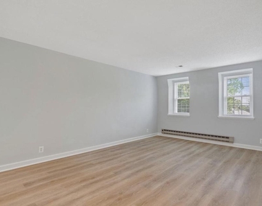 3008 S Abingdon Street - Photo Thumbnail 4