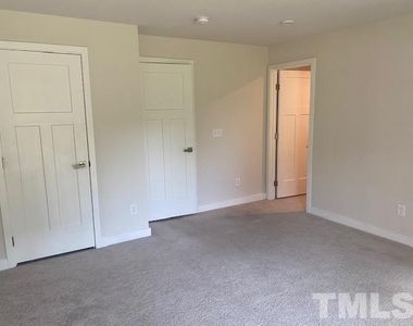 511 Autumn Cure Court - Photo Thumbnail 2