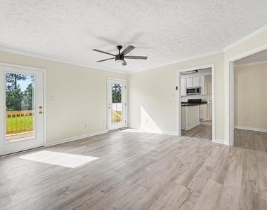 148 Clearwater Drive - Photo Thumbnail 8