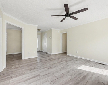 148 Clearwater Drive - Photo Thumbnail 10