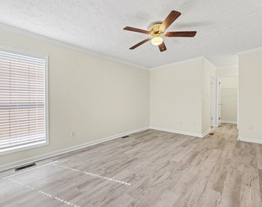 148 Clearwater Drive - Photo Thumbnail 17