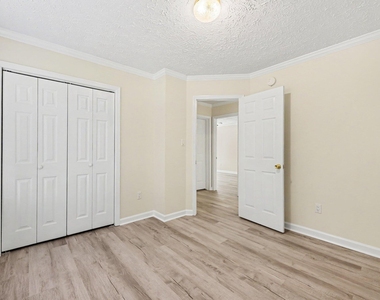 148 Clearwater Drive - Photo Thumbnail 22