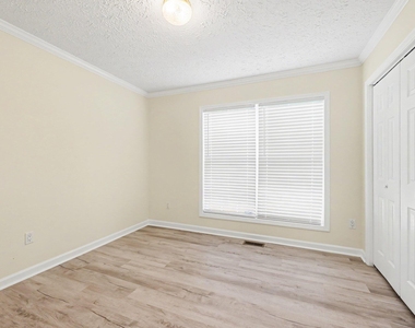 148 Clearwater Drive - Photo Thumbnail 21