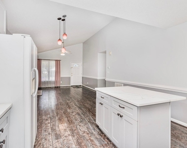 4408 Valley Cove Court - Photo Thumbnail 12