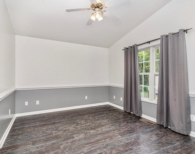 4408 Valley Cove Court - Photo Thumbnail 13