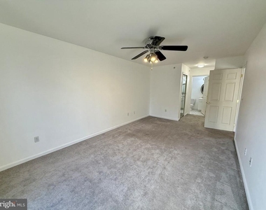 9228 Blue Grass Road - Photo Thumbnail 11