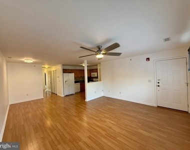 9228 Blue Grass Road - Photo Thumbnail 3