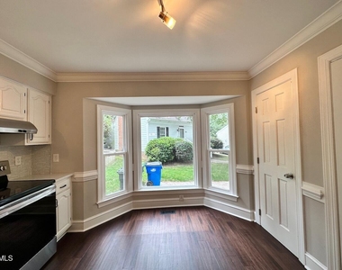 3117 E Folkestone Place - Photo Thumbnail 8
