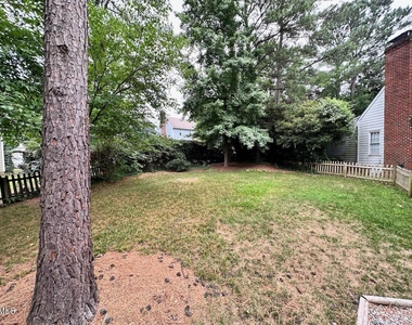 3117 E Folkestone Place - Photo Thumbnail 17