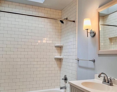 360 E Gorgas Lane - Photo Thumbnail 12