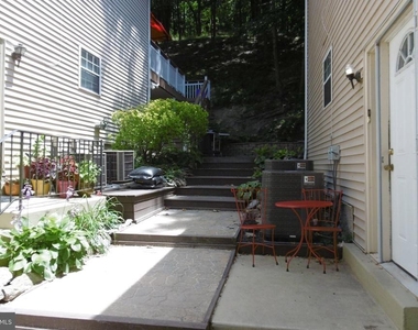 235 Parker Avenue - Photo Thumbnail 25