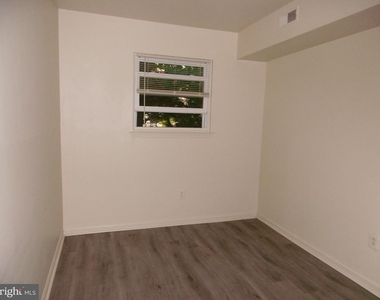 235 Parker Avenue - Photo Thumbnail 4