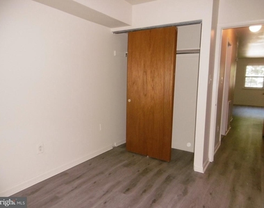 235 Parker Avenue - Photo Thumbnail 3