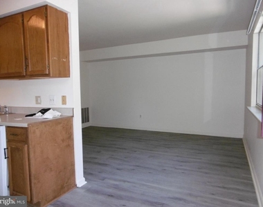 235 Parker Avenue - Photo Thumbnail 10