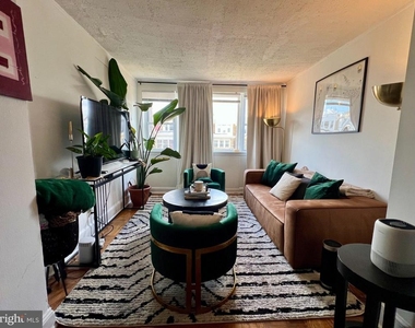 5411 W Berks Street - Photo Thumbnail 2